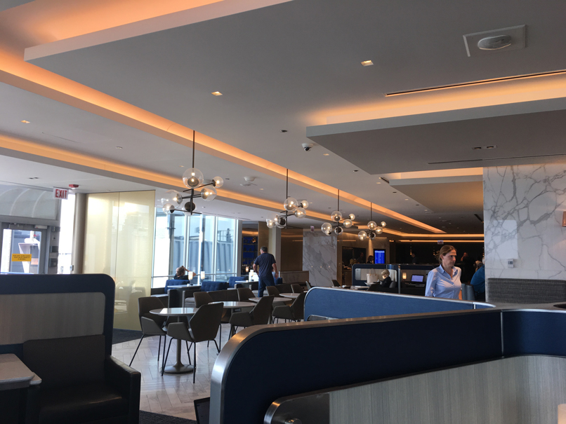 オヘア空港、ラウンジ、ビュッフェ