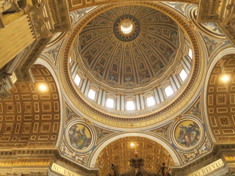 イタリア、バチカン、サンピエトロ大聖堂