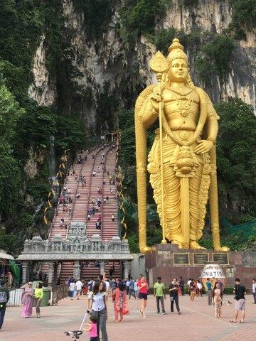マレーシア、旅行、クアラルンプール、バドゥ洞窟、ヒンドゥー教の神様ムルガン像