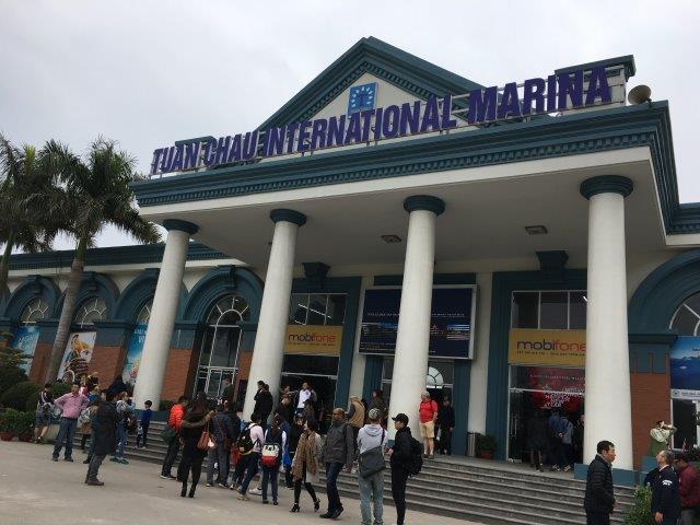 ベトナム、ハノイ、観光、トゥアンチャウ国際空港