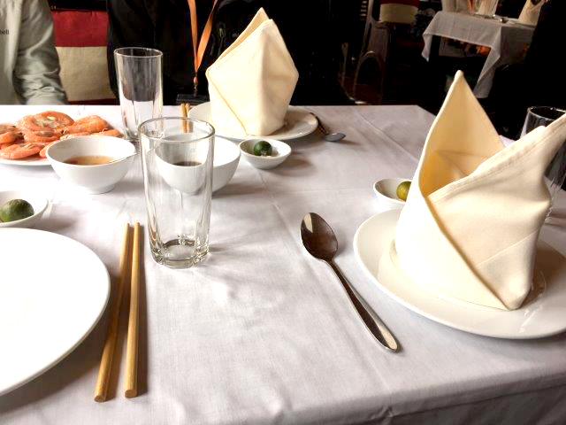 ベトナム、ハノイ、観光、船上、昼食