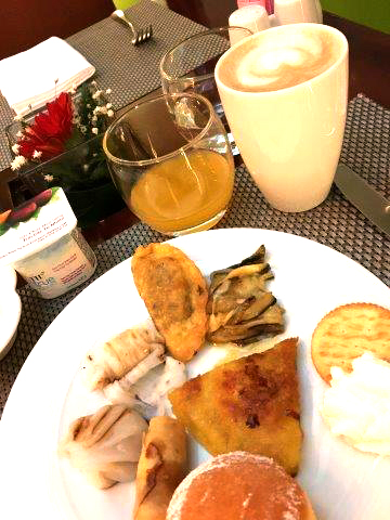 ベトナム、ハノイ、観光、グルメ、ホテル、ビュッフェ、ラテアート