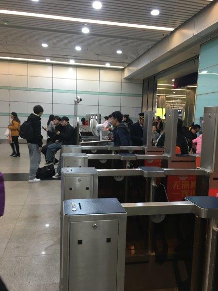中国、広州、深圳、旅行、改札