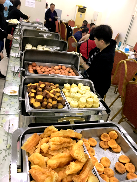 海外、旅行、飛行機、遅延、トラブル、ホテル、北京、オリンピックエアポートホテル、レストラン