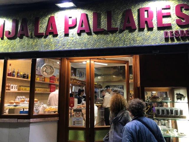 スペイン、観光、旅行、グエル公園、レストラン