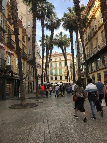 スペイン、観光、旅行、繁華街、コンスティトゥシオン